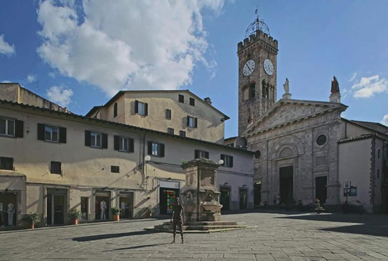 Casa Via Della Rocca Luna ปอจจิบองซี ภายนอก รูปภาพ