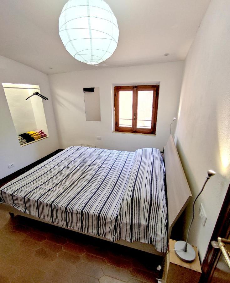 Casa Via Della Rocca Luna ปอจจิบองซี ภายนอก รูปภาพ